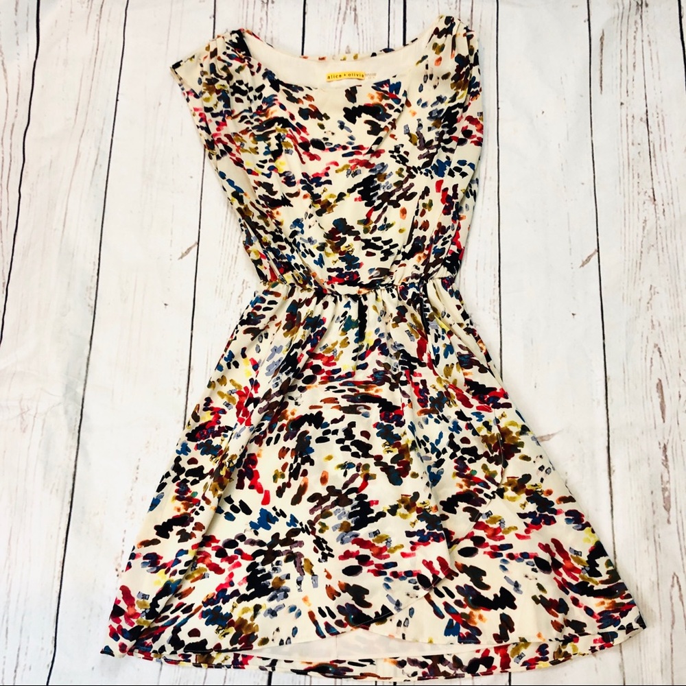 🔴Alice + Olivia splash dress size Xs scoop neck